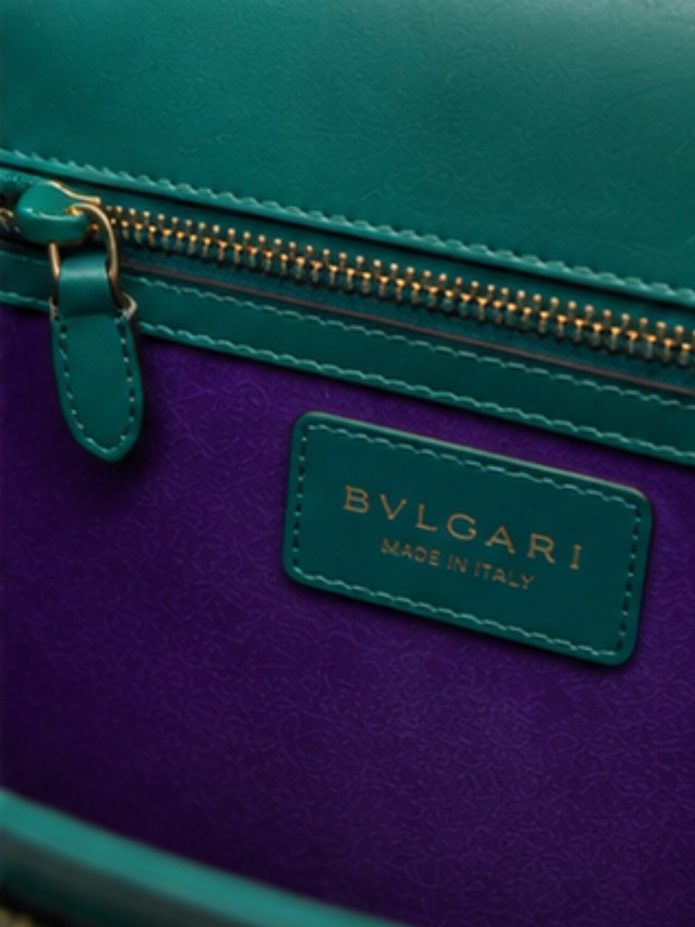 Bvlgari Serpenti Forever Medium Shoulder Bag Emerald Green Calf Leather - Picture 6 of 11